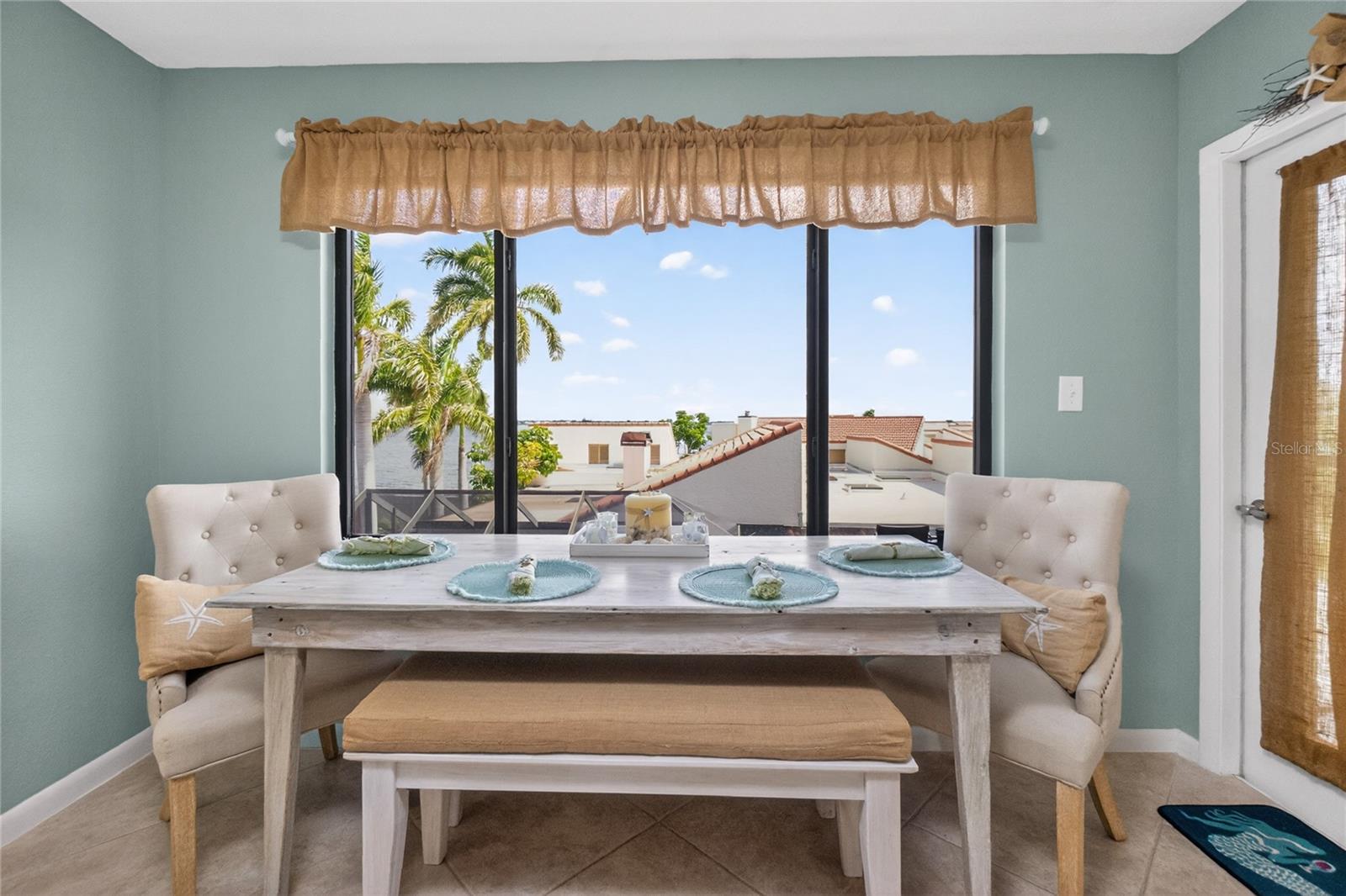 EMERALD POINTE PH 06 BLDG F - Residential