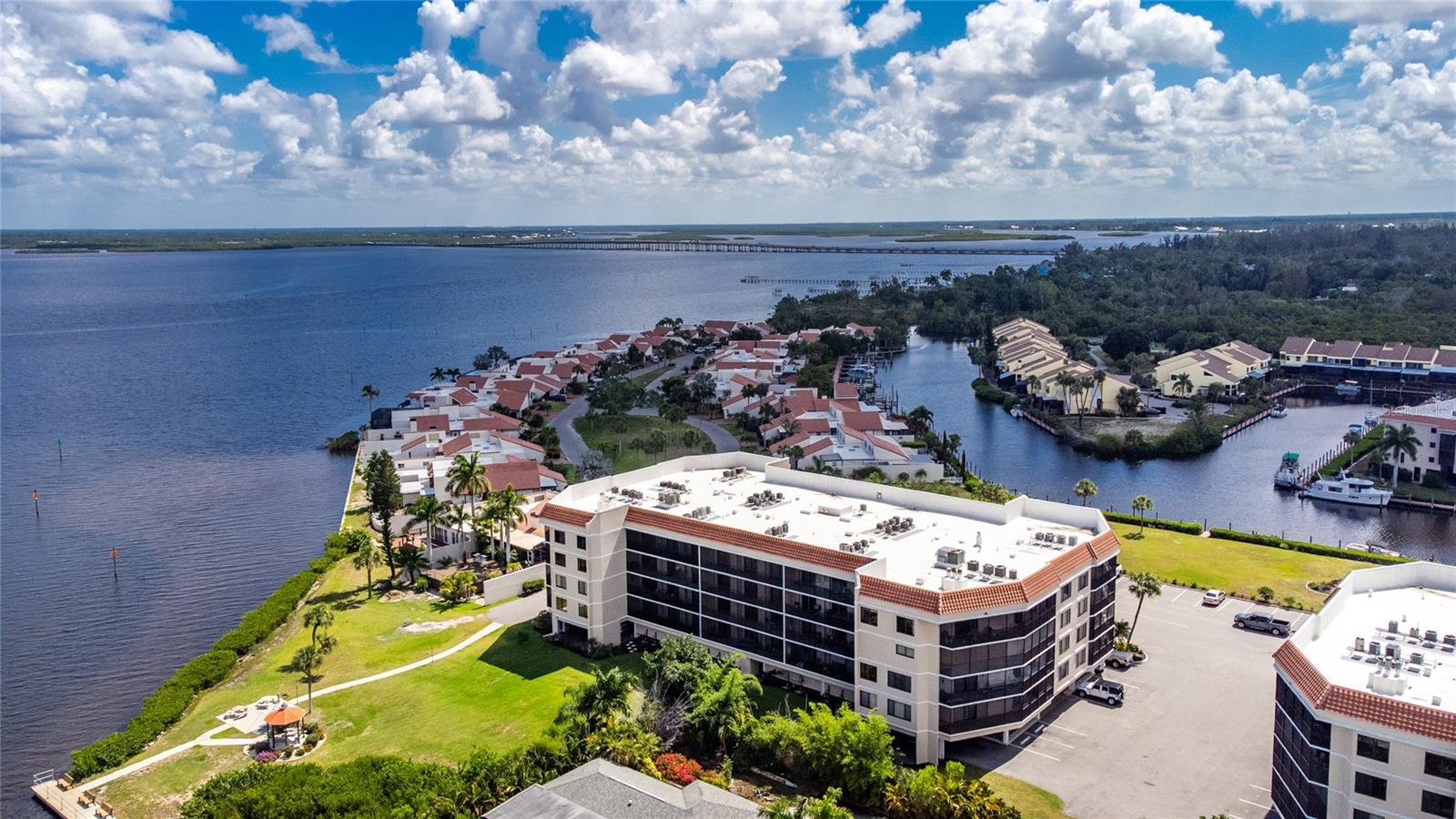 EMERALD POINTE PH 06 BLDG F - Residential