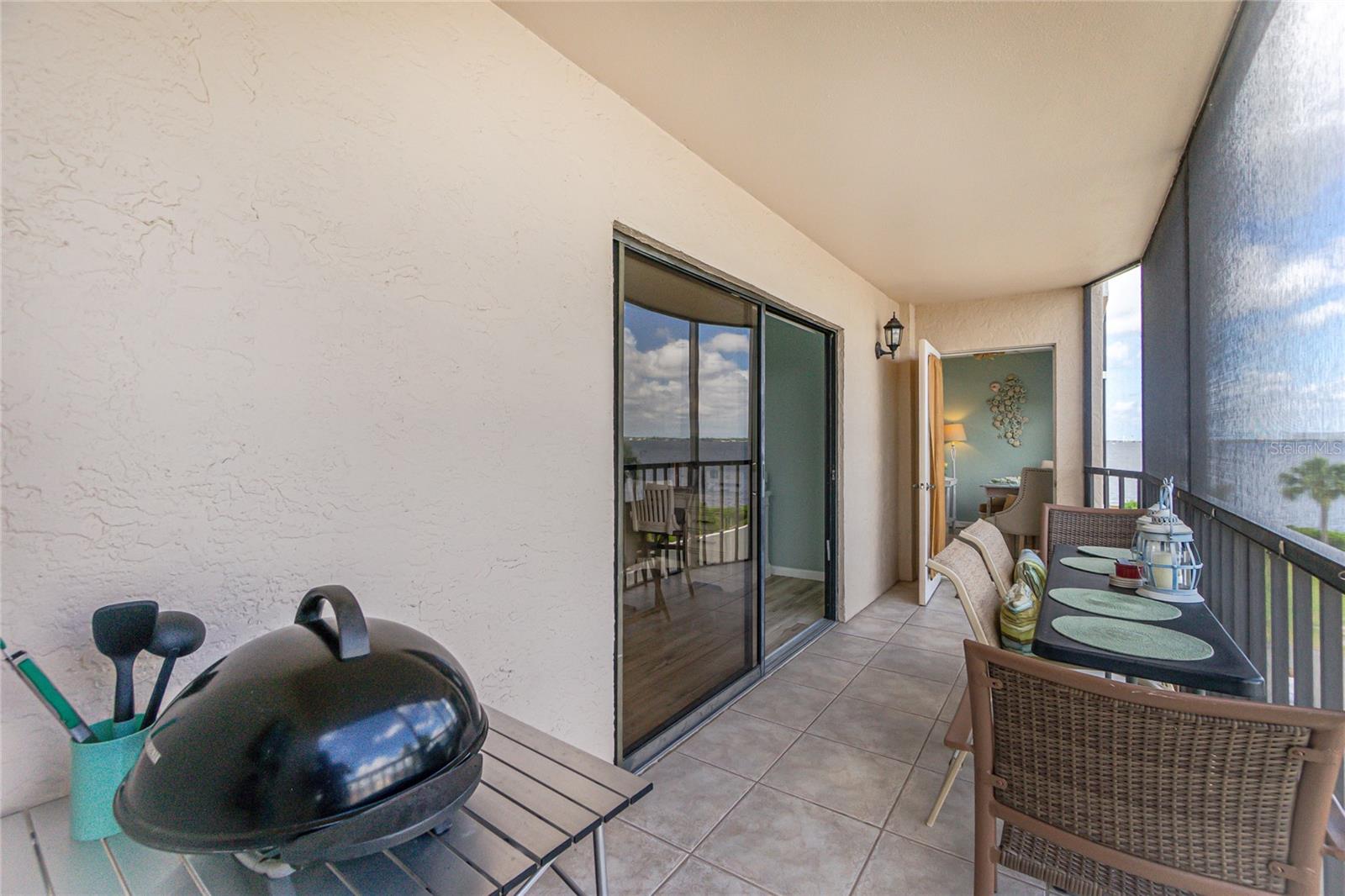 EMERALD POINTE PH 06 BLDG F - Residential