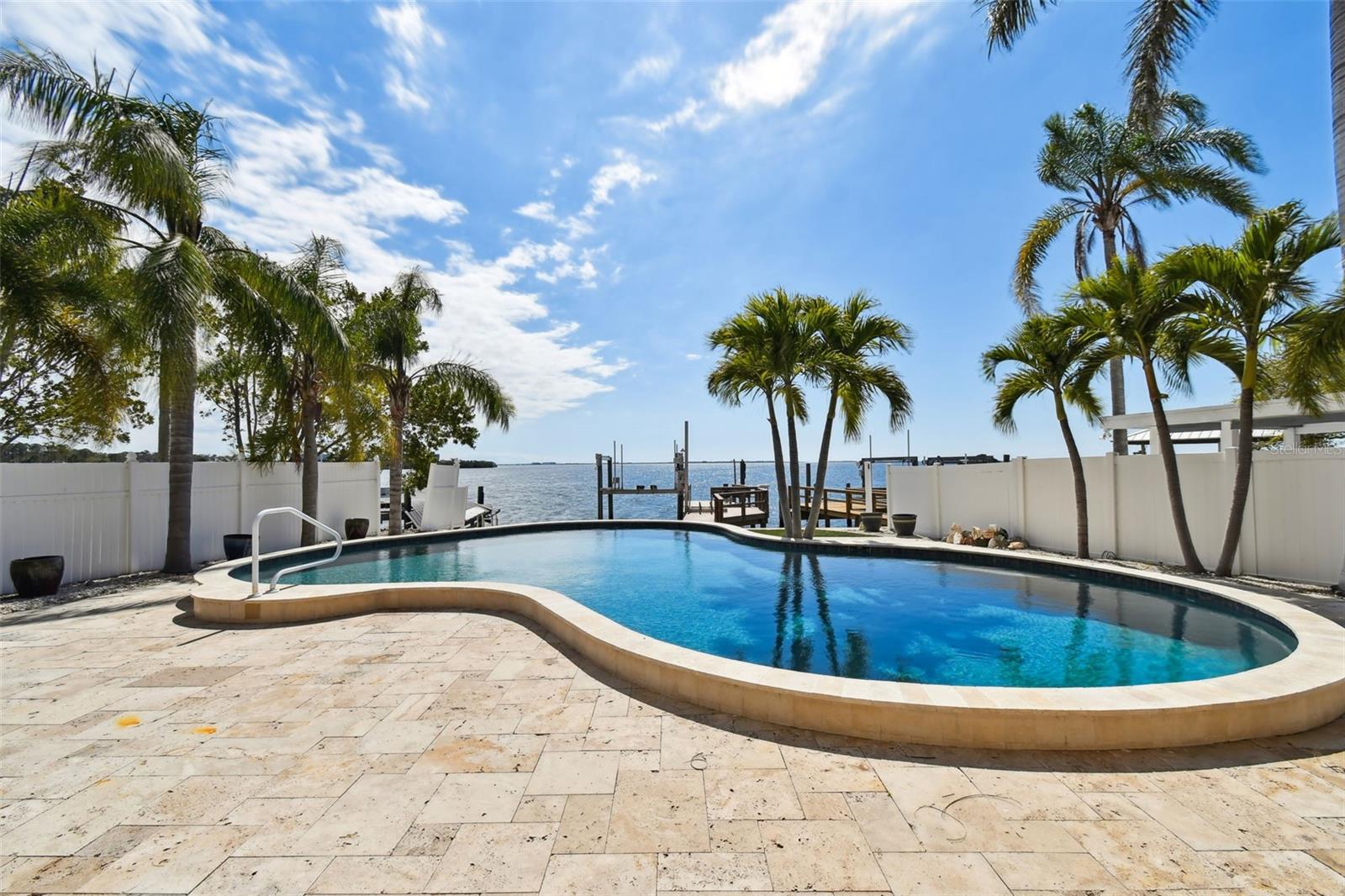 BAYWOOD VILLAGE - Residential