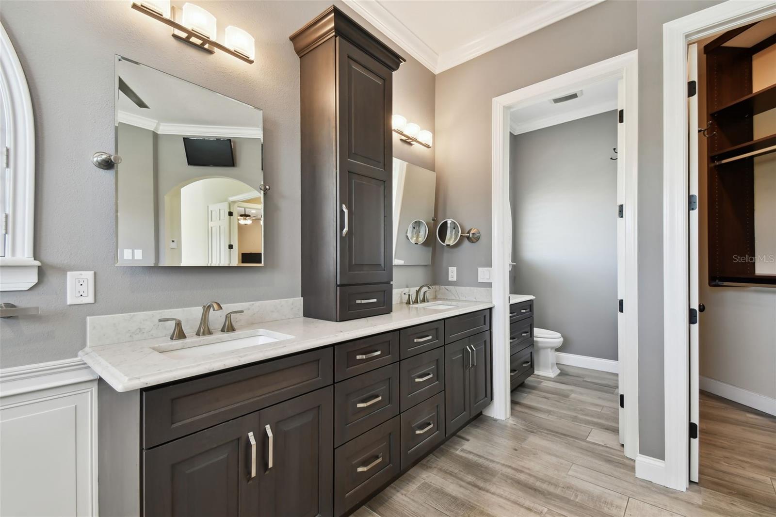 BAYWOOD VILLAGE - Residential