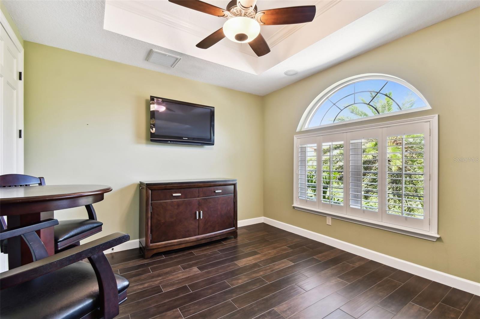 BAYWOOD VILLAGE - Residential