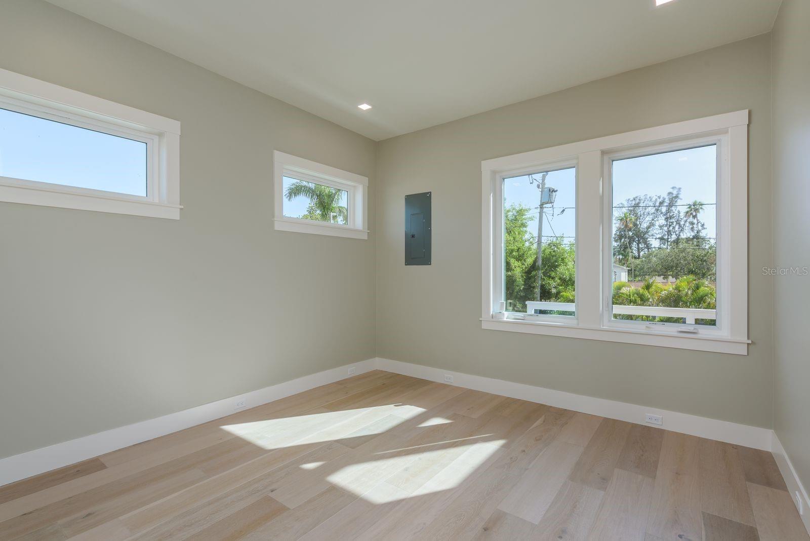 SHORE ACRES OVERLOOK SEC - Residential