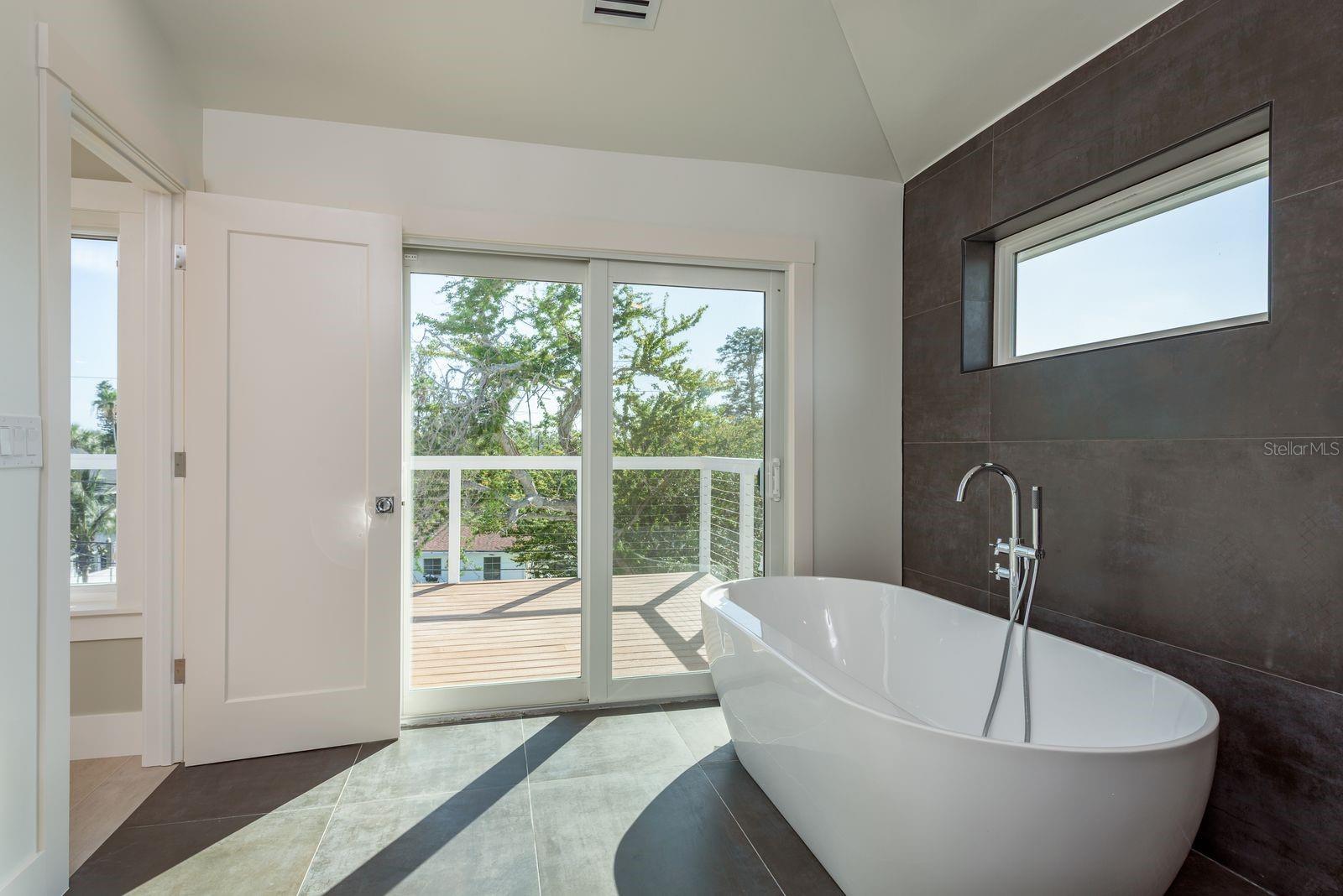 SHORE ACRES OVERLOOK SEC - Residential