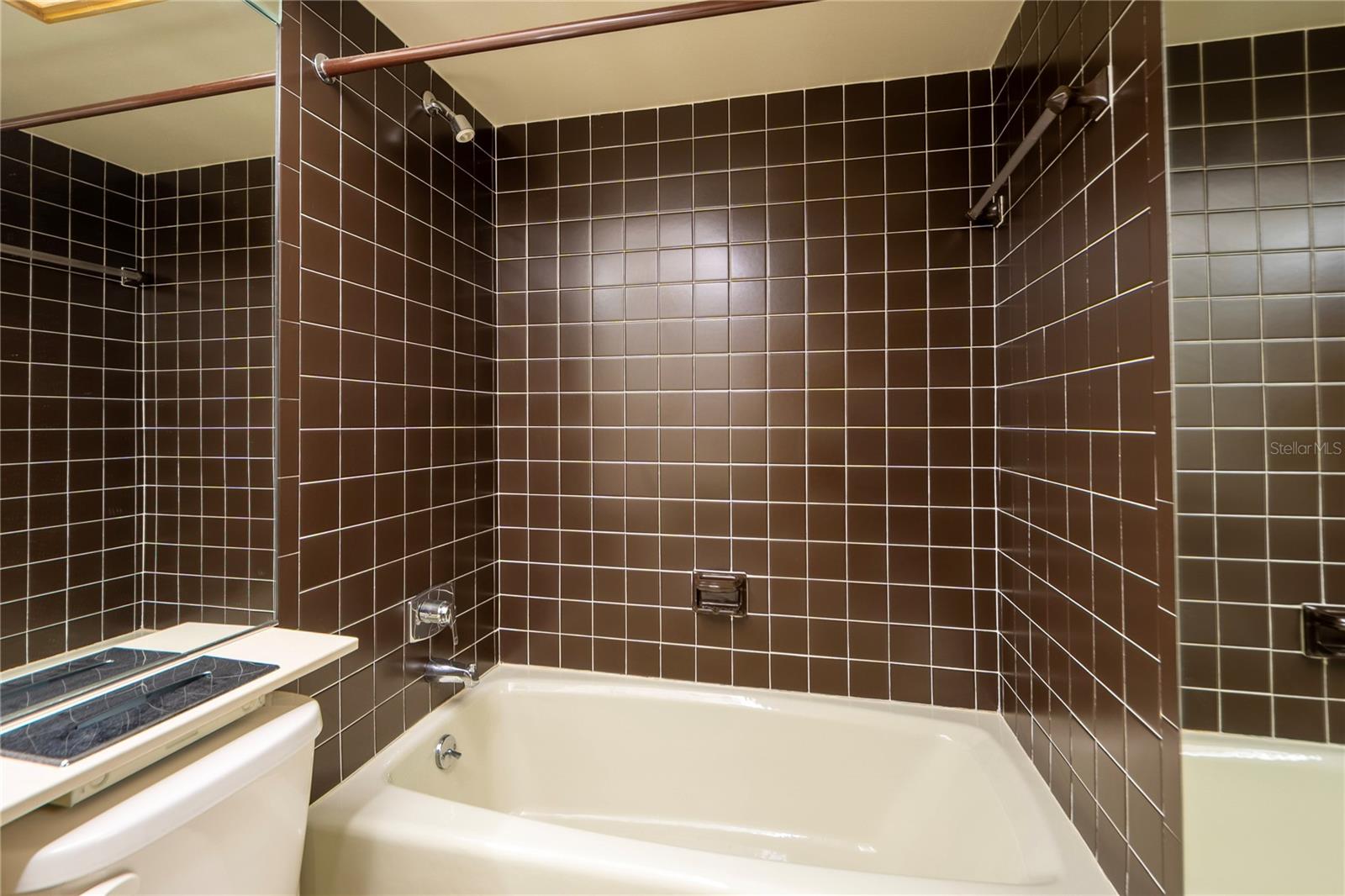 PORT TIERRA CONDO - Residential