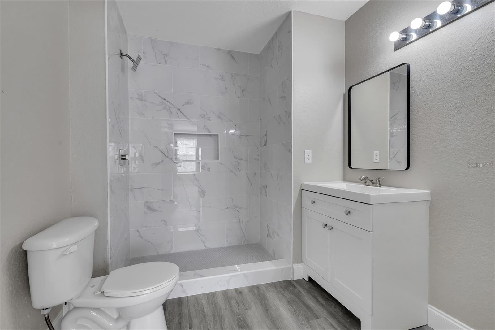 VENETIAN BAY VILLAGE PH 01 - Residential Lease