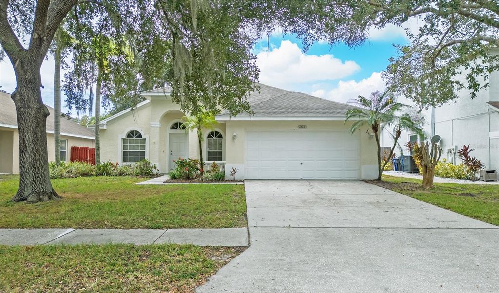 Photo of 4768 Ridgemoor Circle, Palm Harbor, FL 34685 (MLS # TB8442372)