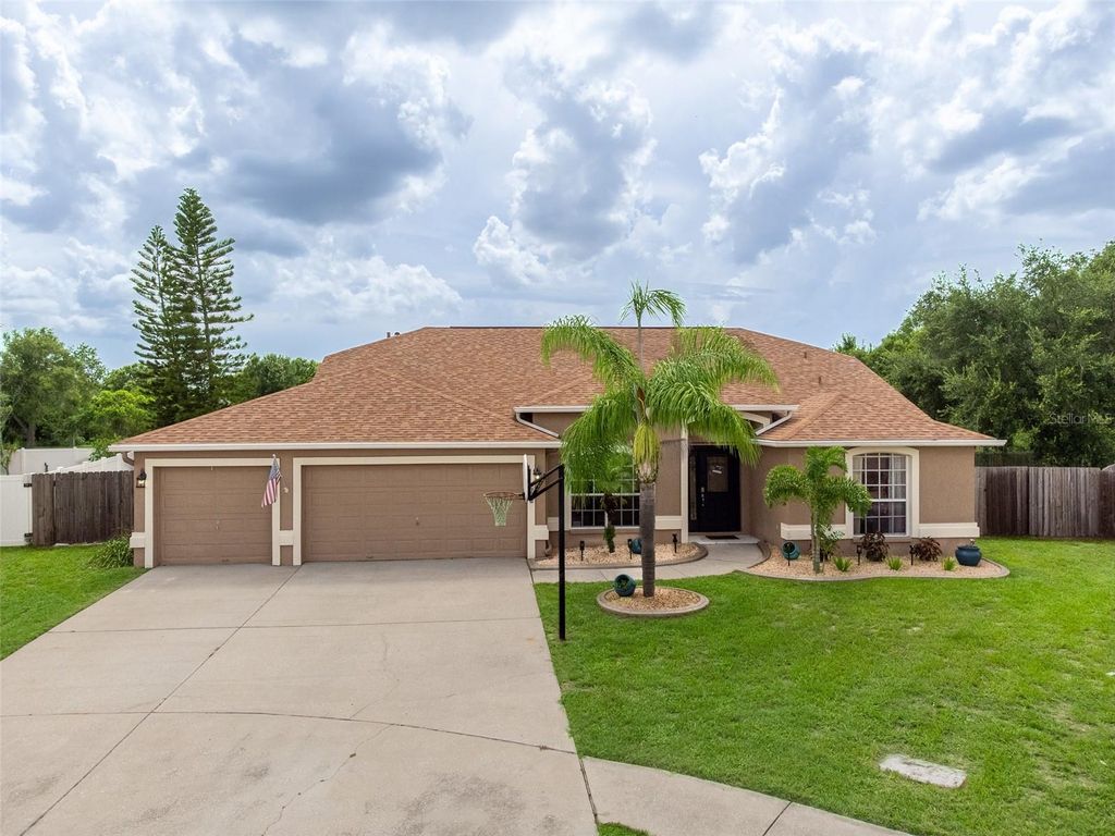 Photo of 9702 Mary Robin Drive, Riverview, FL 33569 (MLS # TB8399141)