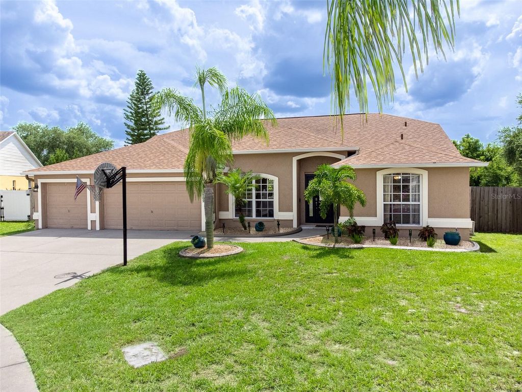 Photo of 9702 Mary Robin Drive, Riverview, FL 33569 (MLS # TB8399141)