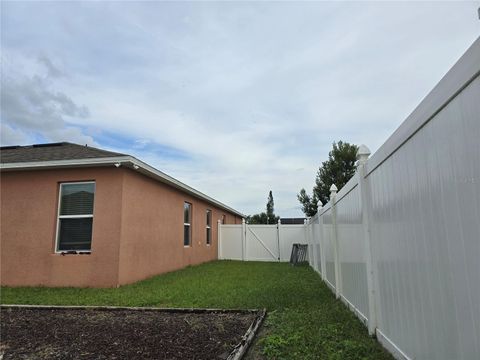 A home in WINTER HAVEN