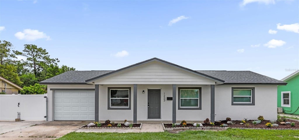 Photo of 1223 S Oxalis Avenue, Orlando, FL 32807 (MLS # O6414310)