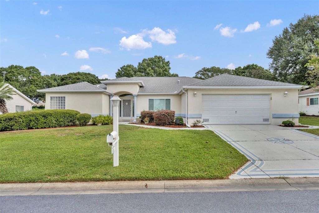Photo of 9025 SE 136th Loop, Summerfield, FL 34491 (MLS # G5102970)