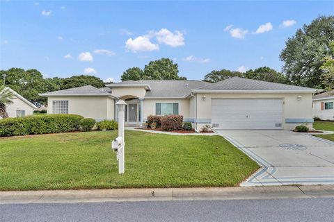 Photo of 9025 SE 136th Loop, Summerfield, FL 34491 (MLS # G5102970)