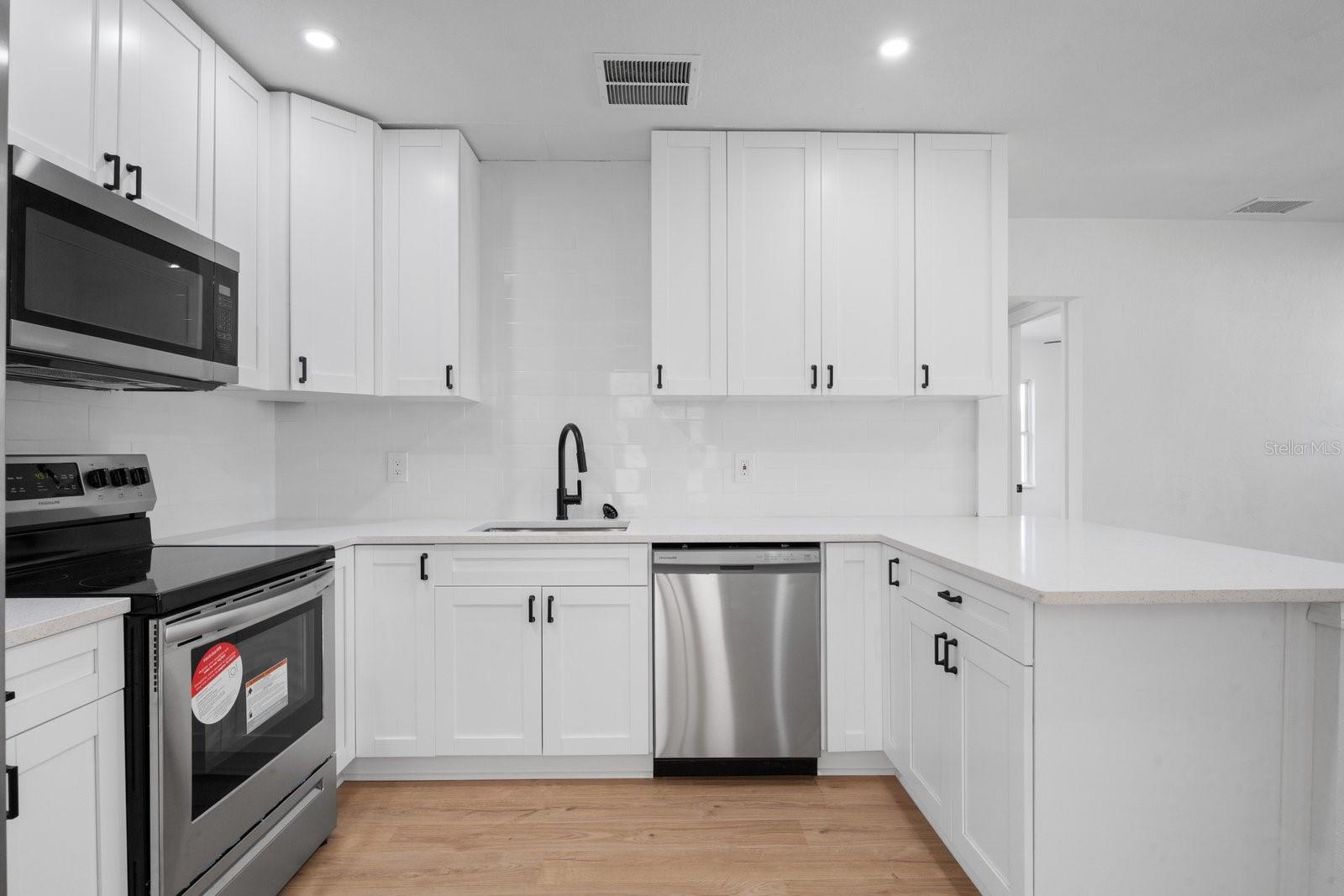 COLONIAL PARKS REP - Residential