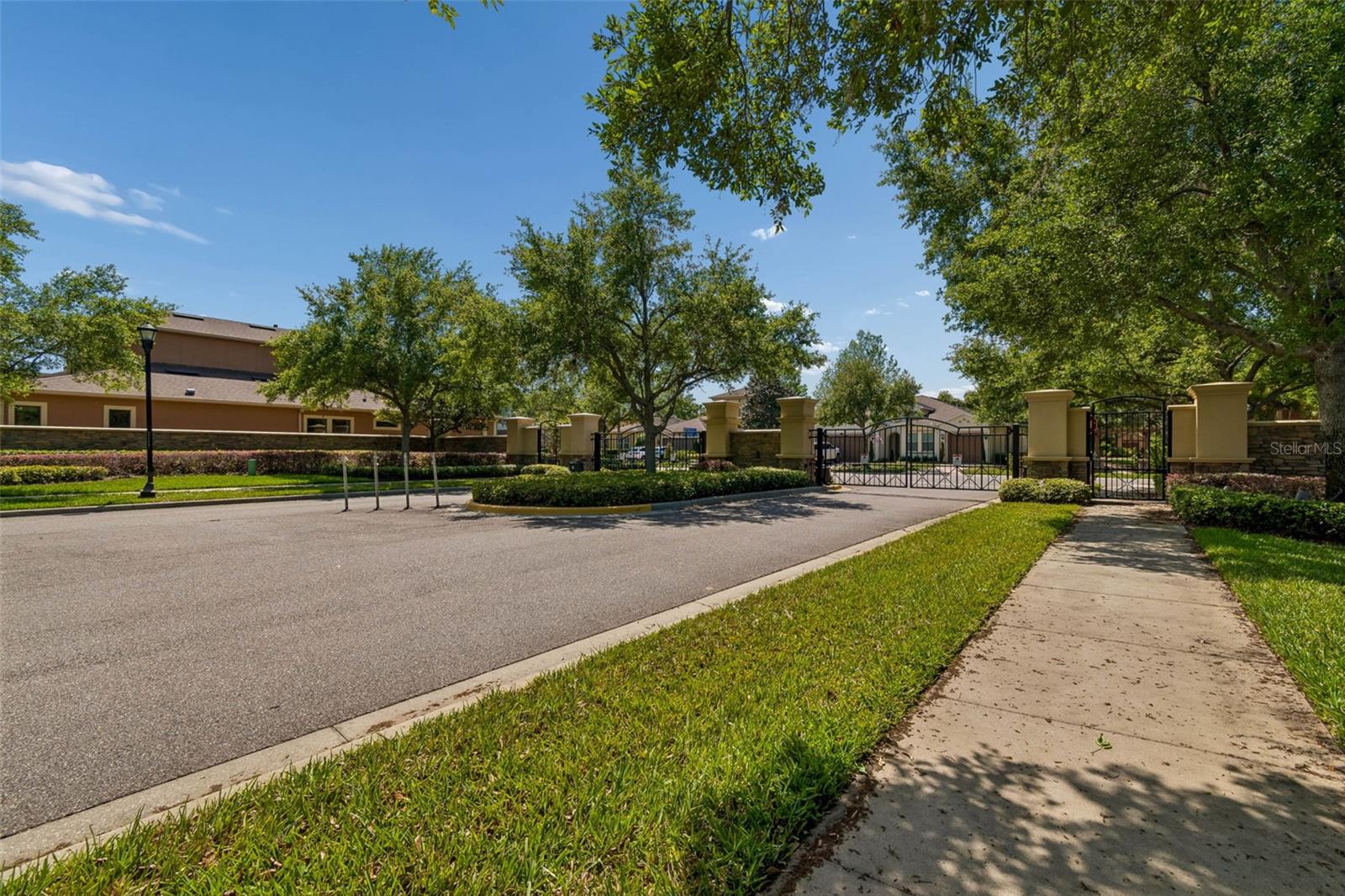 RETREAT AT CARROLLWOOD - Residential
