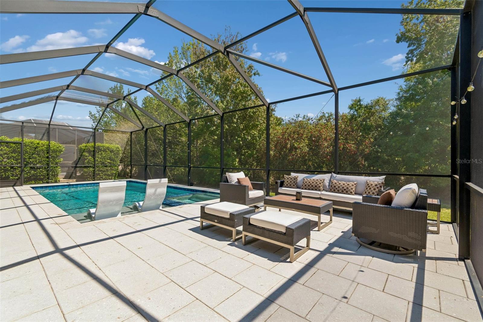 RETREAT AT CARROLLWOOD - Residential