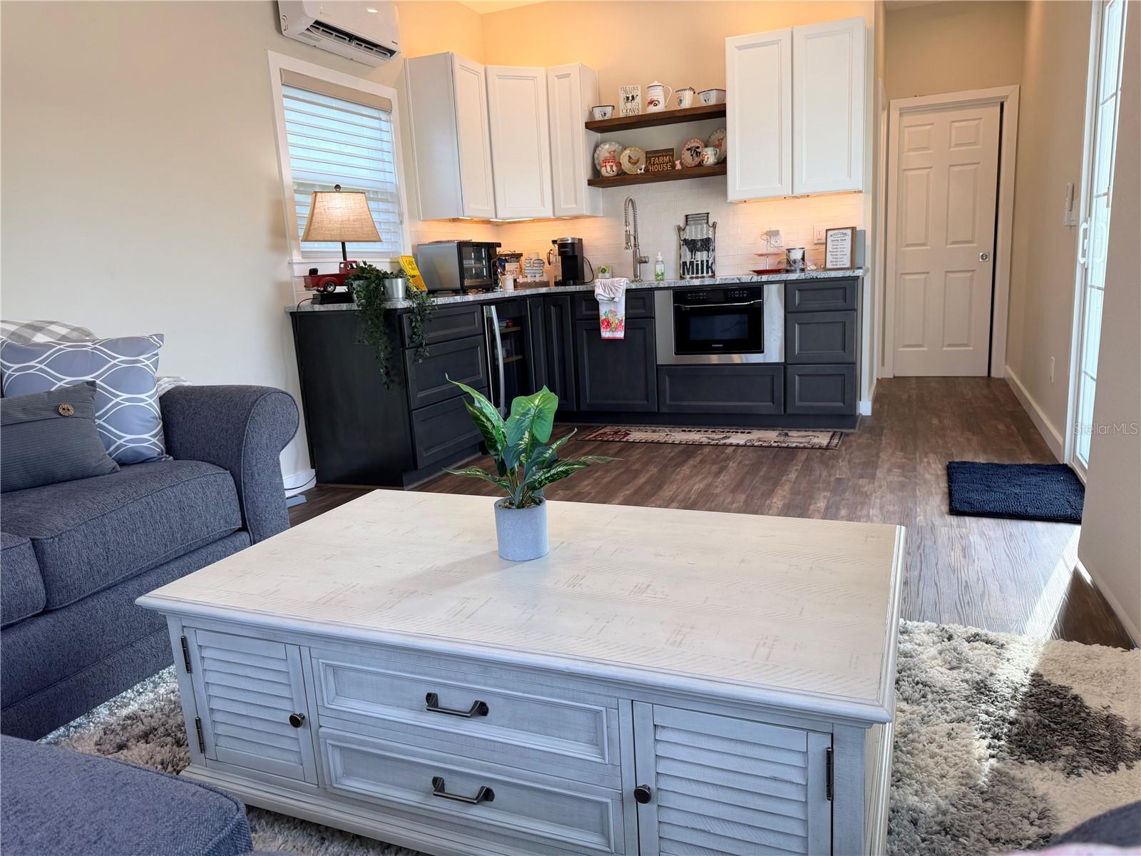 FLORIDA GRANDE MOTOR COACH RESIDENCE - Land