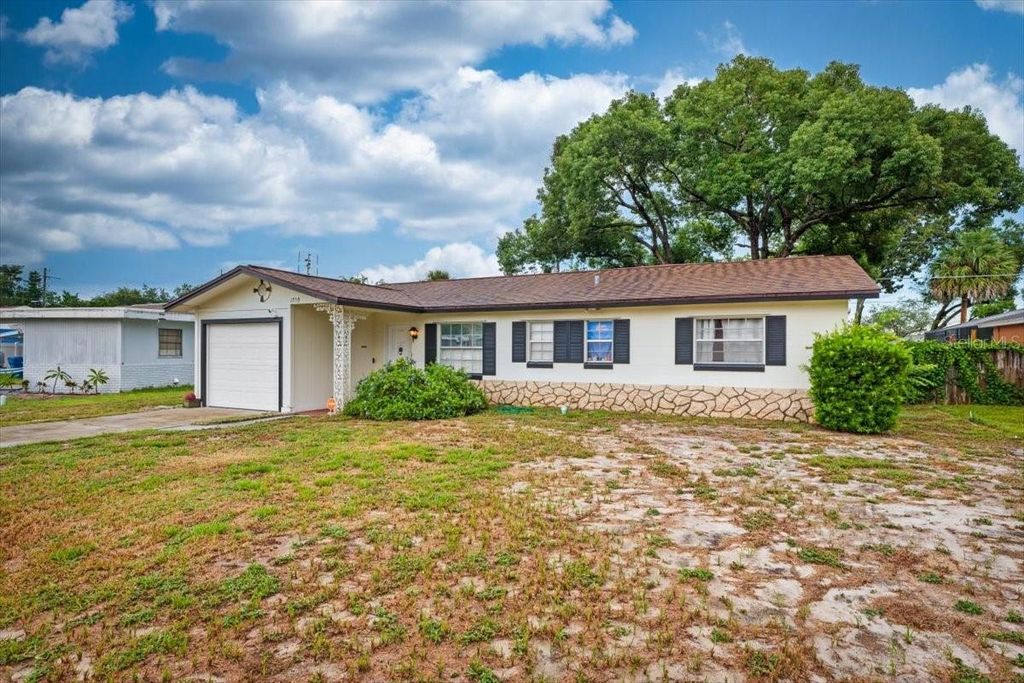 Photo of 1759 Valencia Avenue, Ormond Beach, FL 32174 (MLS # GC536060)