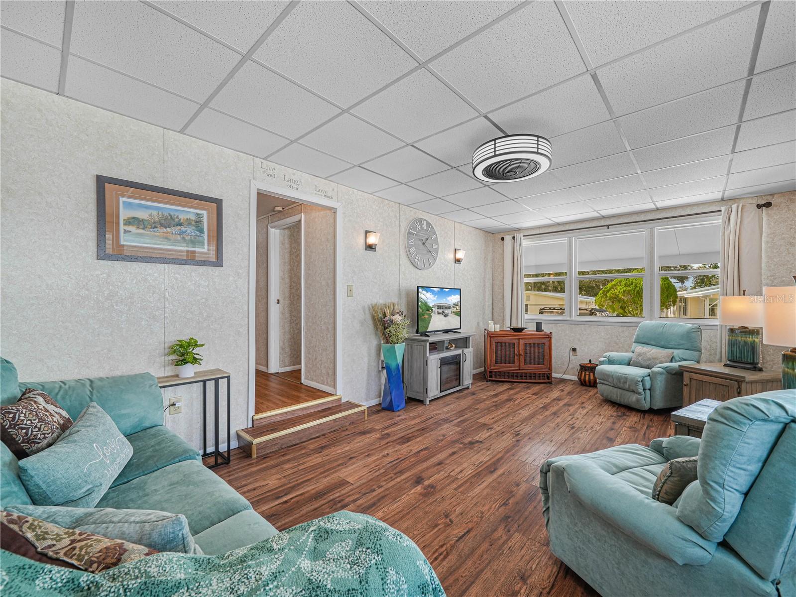 98 SILVERSIDES STREET