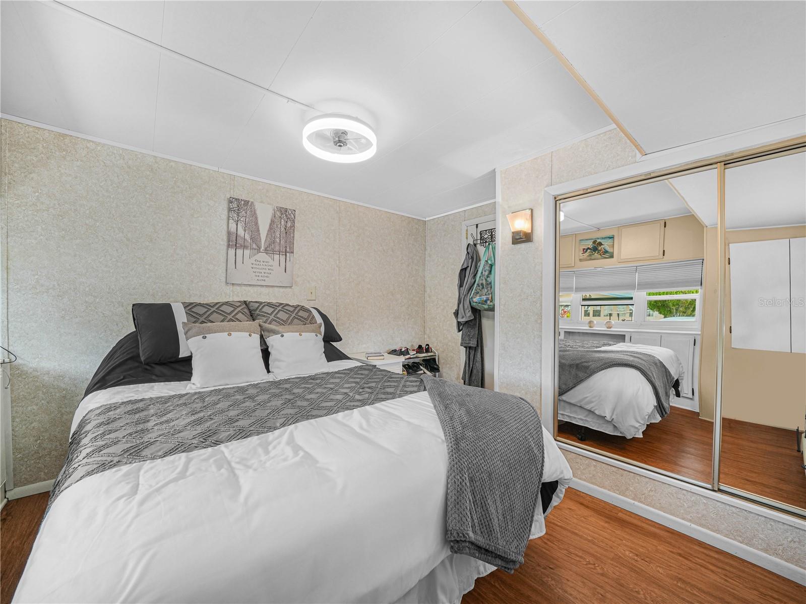 SADDLEBAG LAKE - Residential