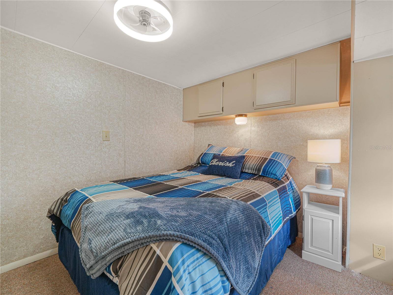 SADDLEBAG LAKE - Residential