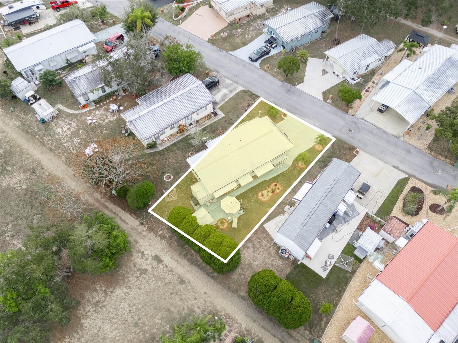 SADDLEBAG LAKE - Residential