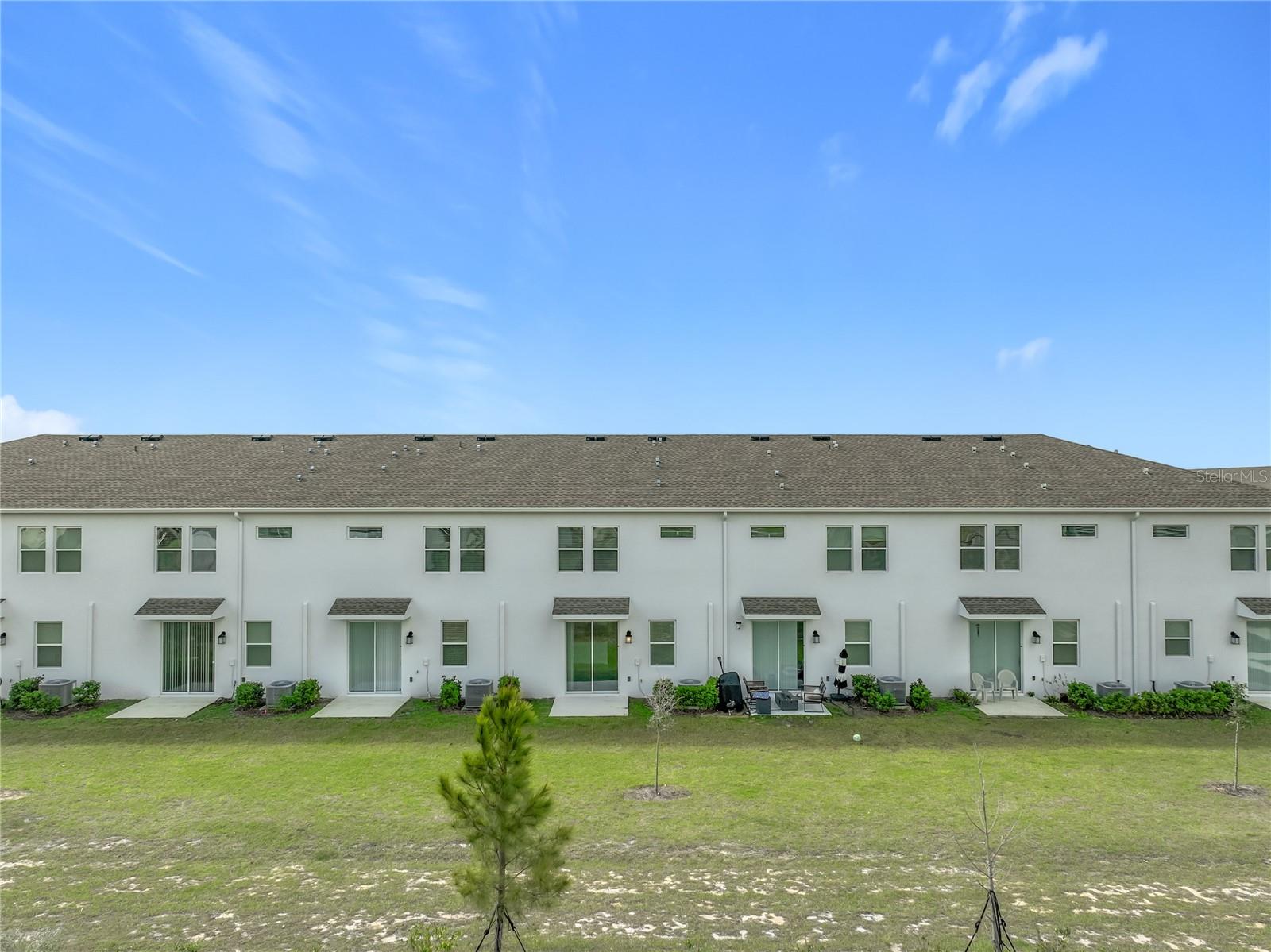 CHATEAU/ASTONIA - Residential