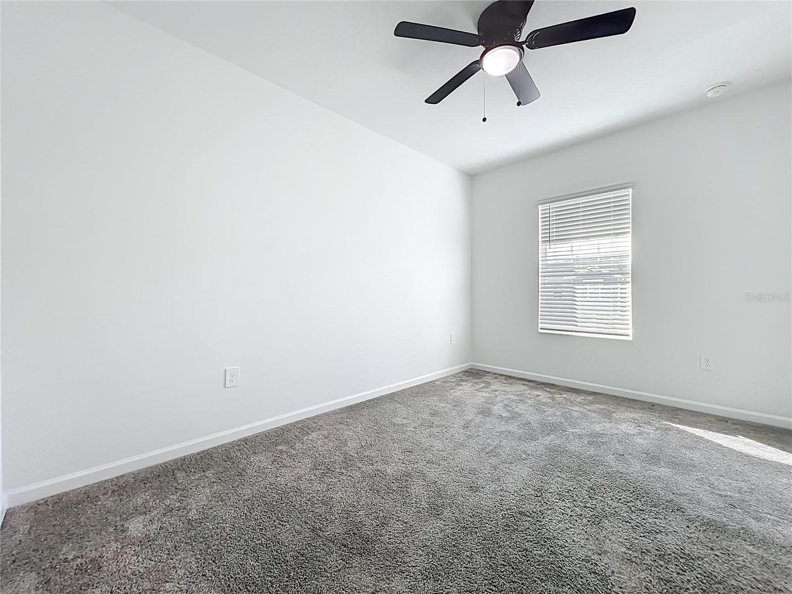 CHATEAU/ASTONIA - Residential