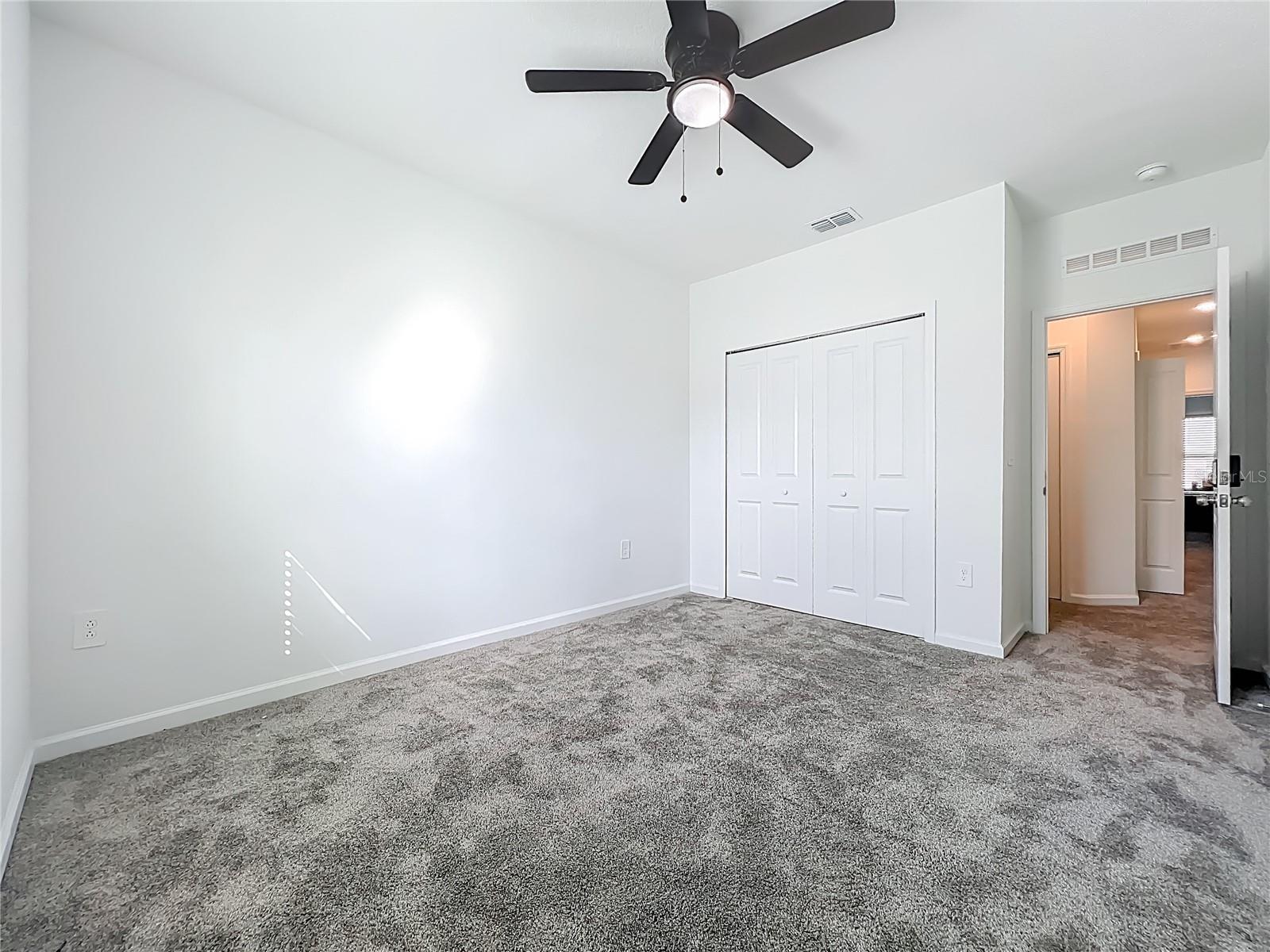 CHATEAU/ASTONIA - Residential