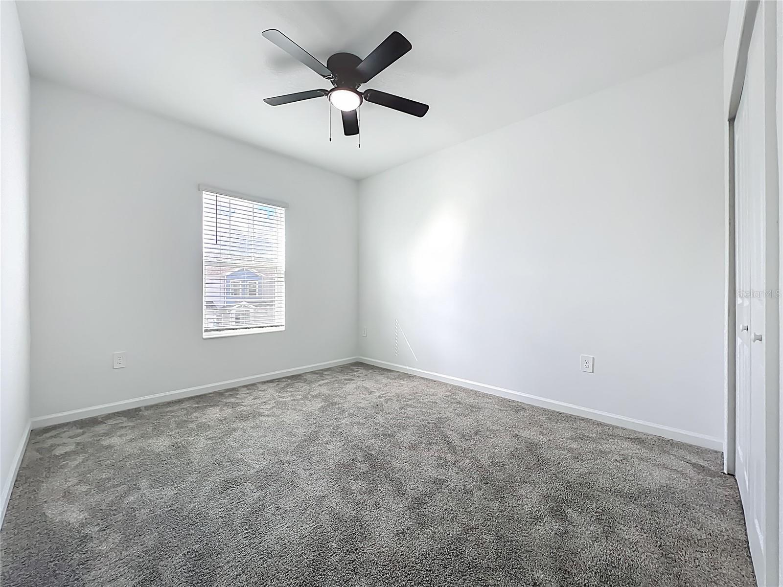 CHATEAU/ASTONIA - Residential