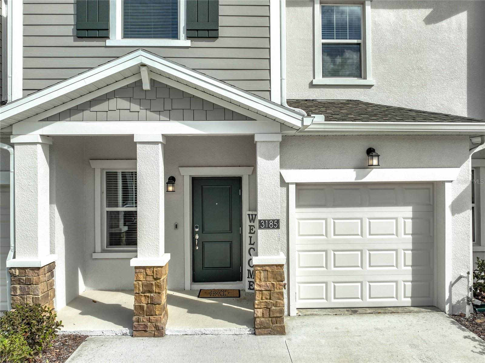 CHATEAU/ASTONIA - Residential