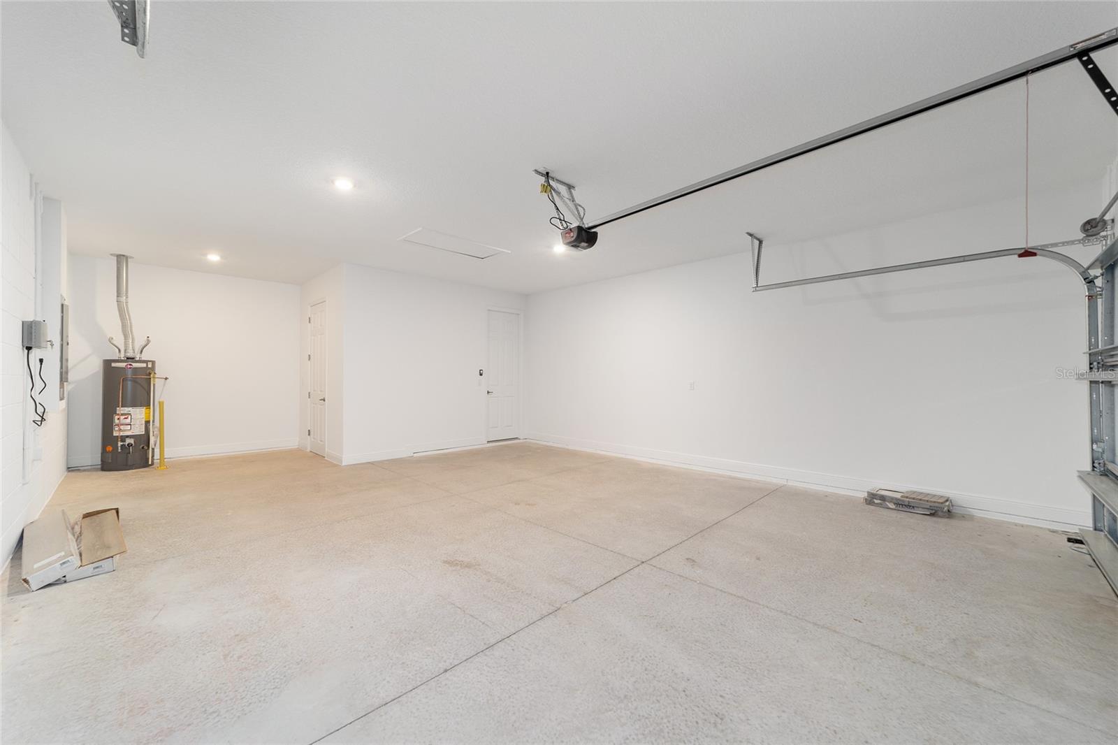 ON TOP OF THE WORLD - Residential