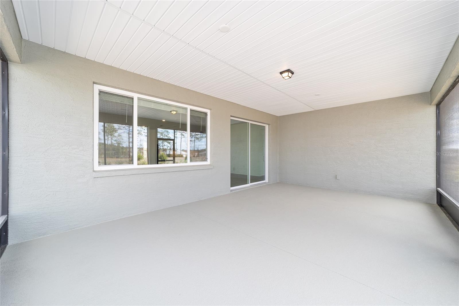 ON TOP OF THE WORLD - Residential