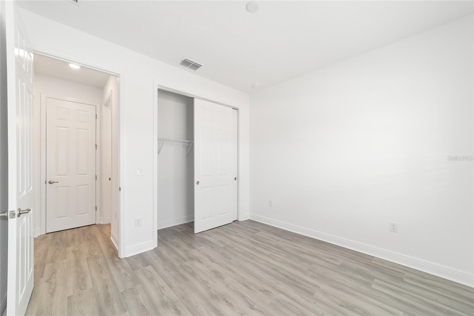 ON TOP OF THE WORLD - Residential