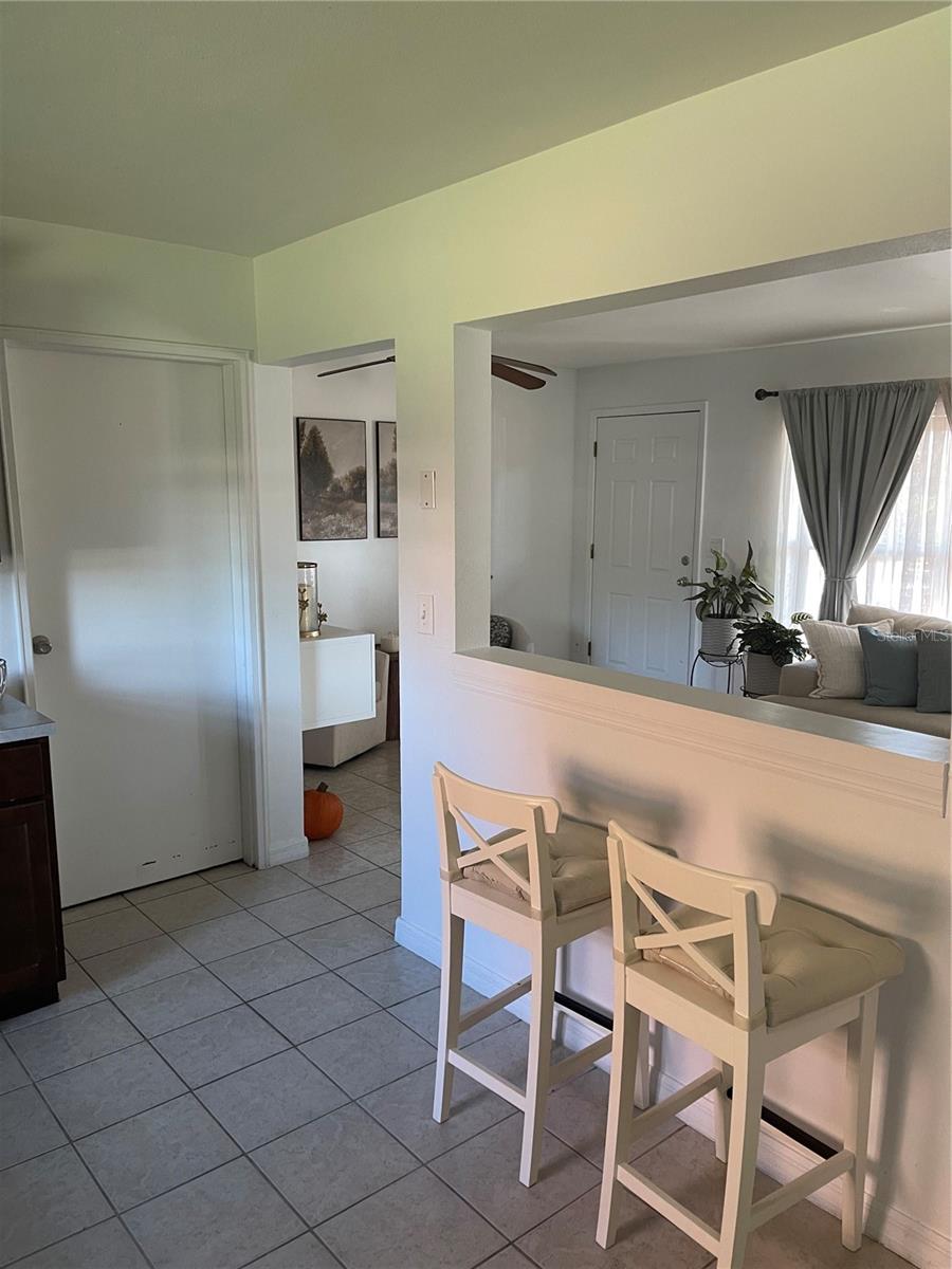 ROYAL OAK MANOR - Residential Lease