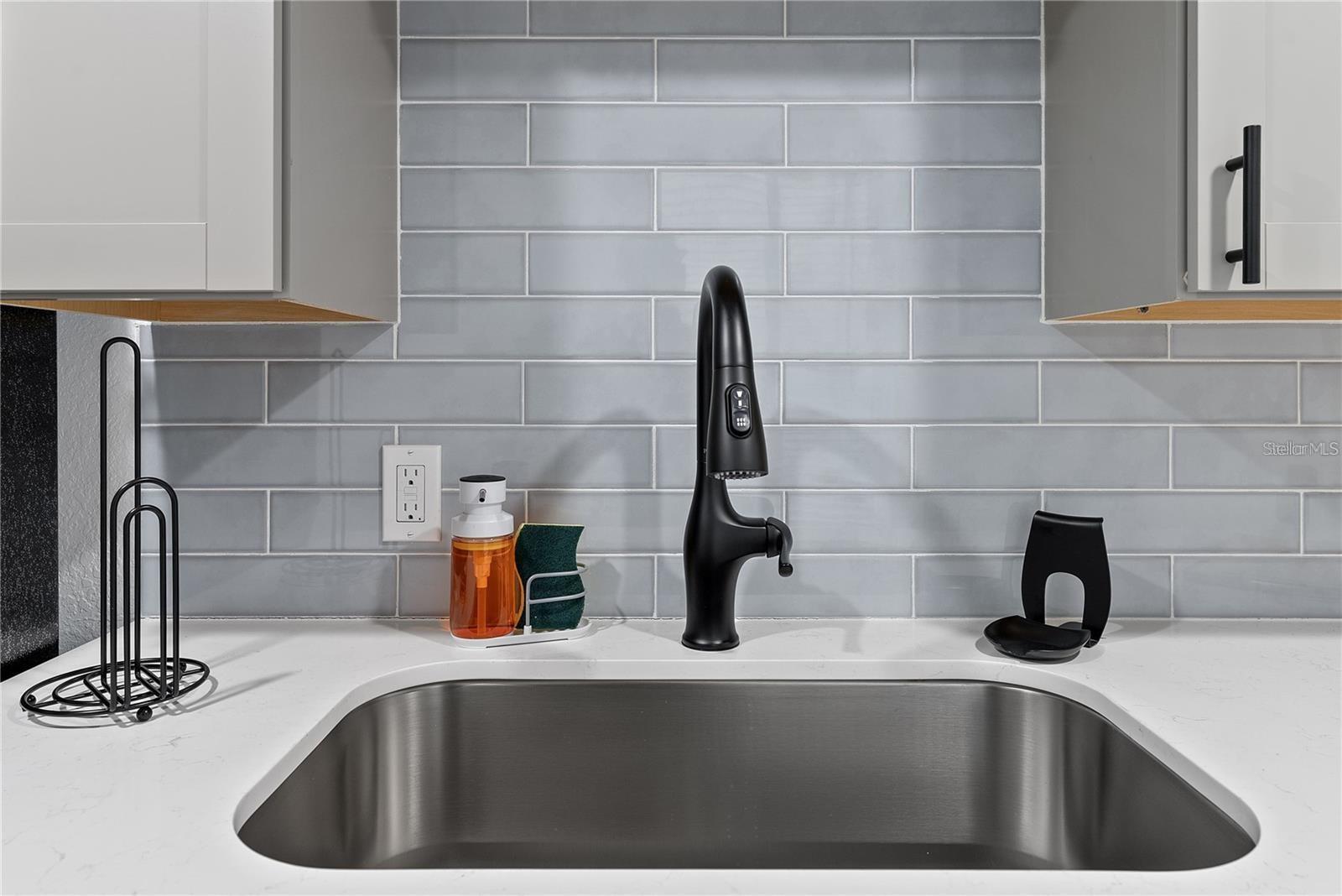 BEG 138 FT E OF SE COR BROADWAY & HARWOOD RUN E 62 - Residential Income