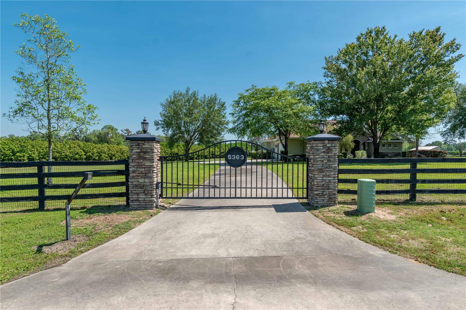 ESTATES AT PLEASANT HILL - Residential