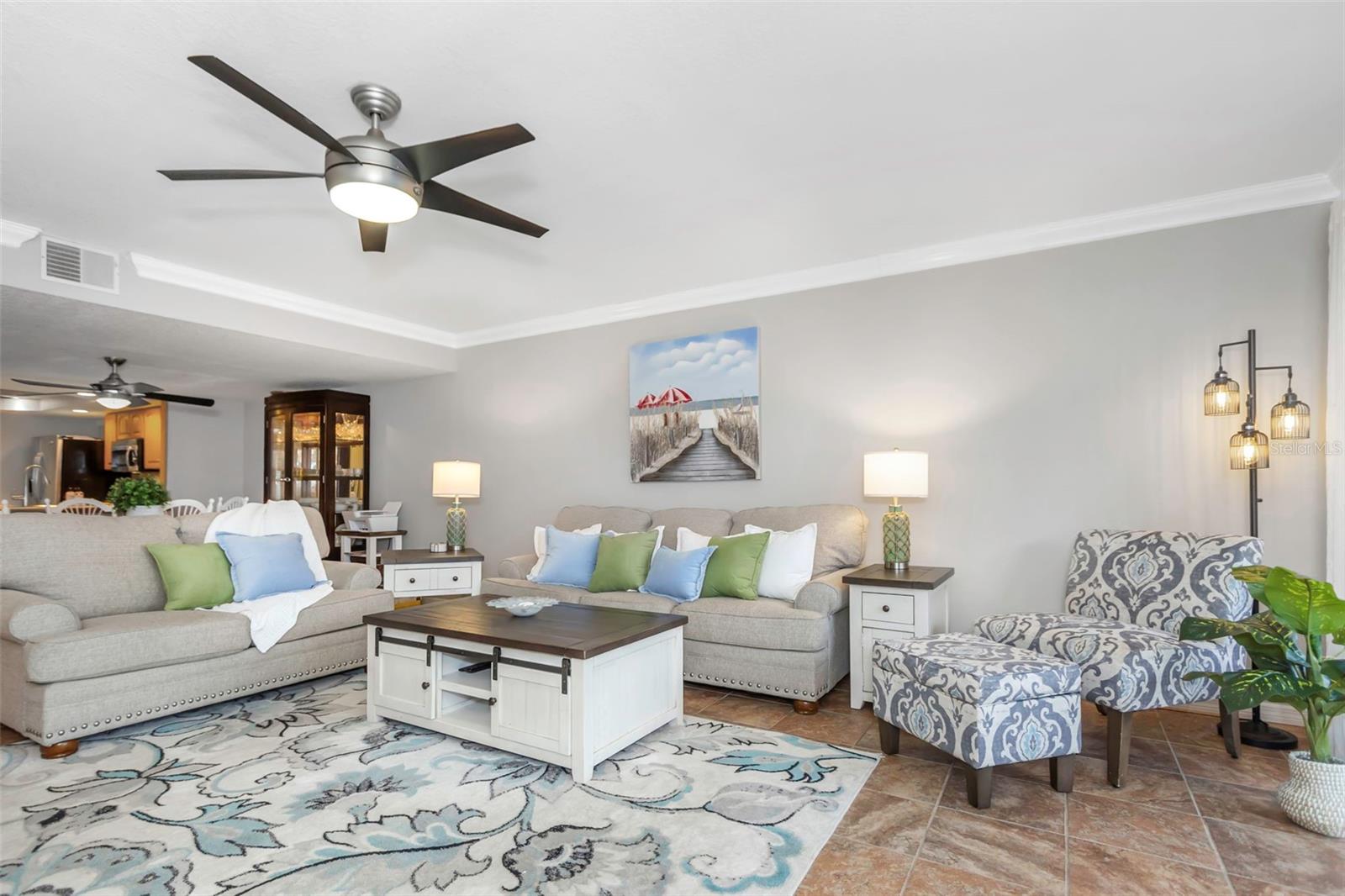 BAYWAY CONDO PH ONE - Residential