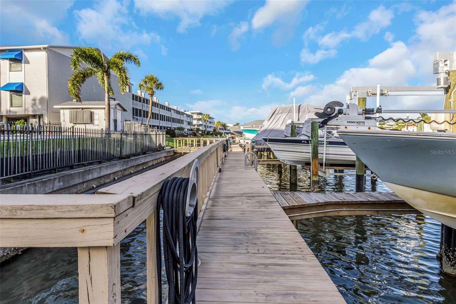 745 PINELLAS BAYWAY S 207