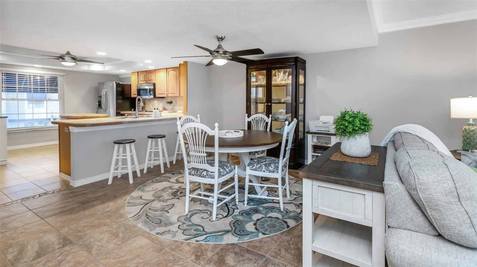 BAYWAY CONDO PH ONE - Residential