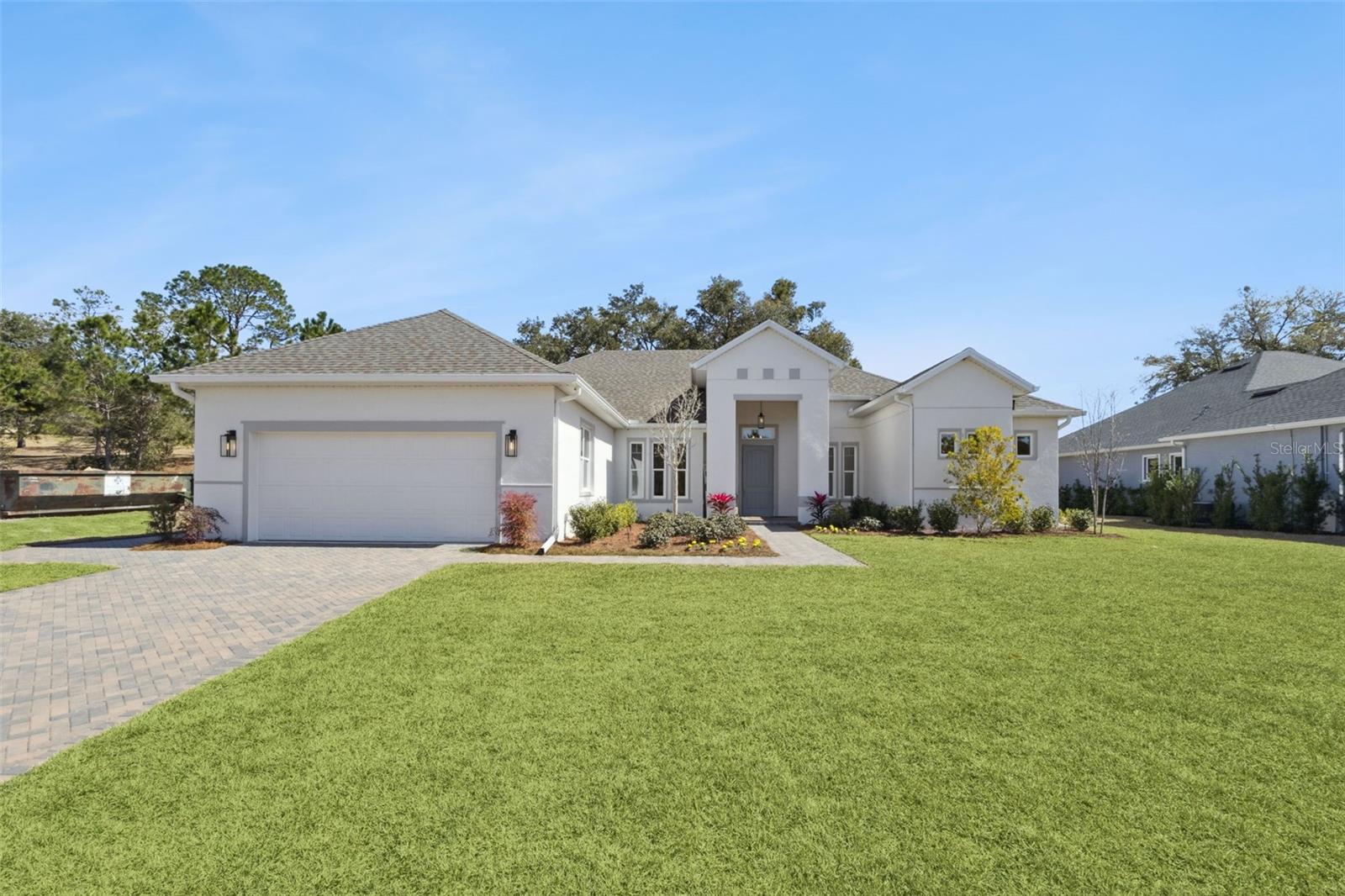 4044 PINNACLE PLACE