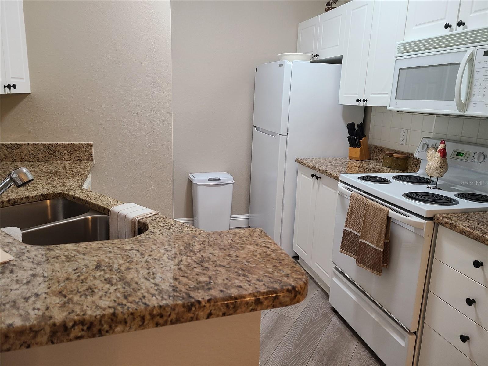 SERENADE ON PALMER RANCH - Residential Lease
