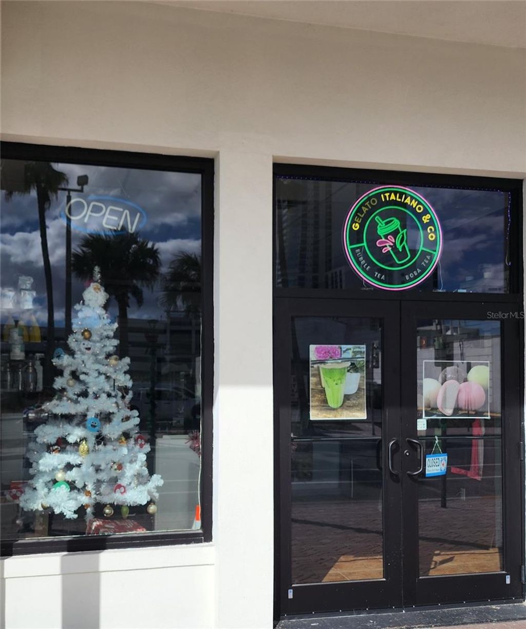 Photo of 615 Seabreeze Boulevard, Daytona Beach, FL 32118 (MLS # V4946390)