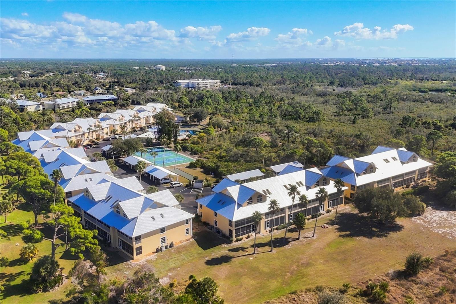 SANCTUARY AT GOLDEN TEE PH 04 BLDG 07 - Residential