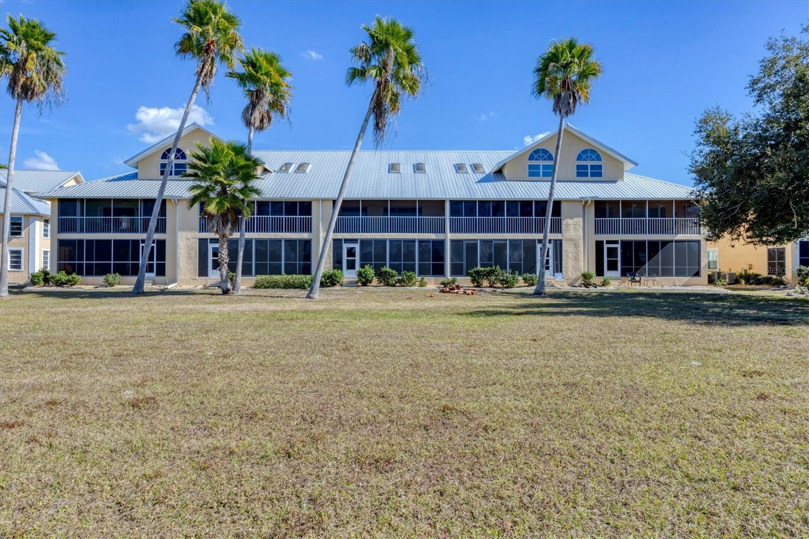 SANCTUARY AT GOLDEN TEE PH 04 BLDG 07 - Residential