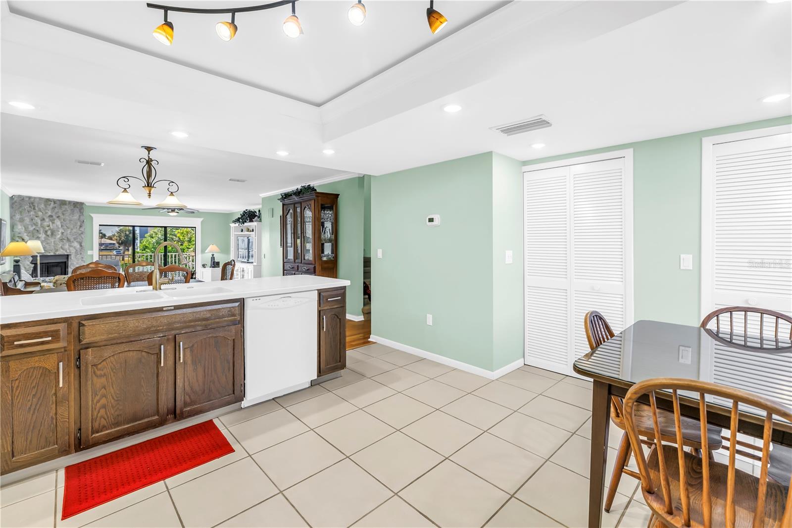 VILLAGE OF PARADISE ISLAND - Residential