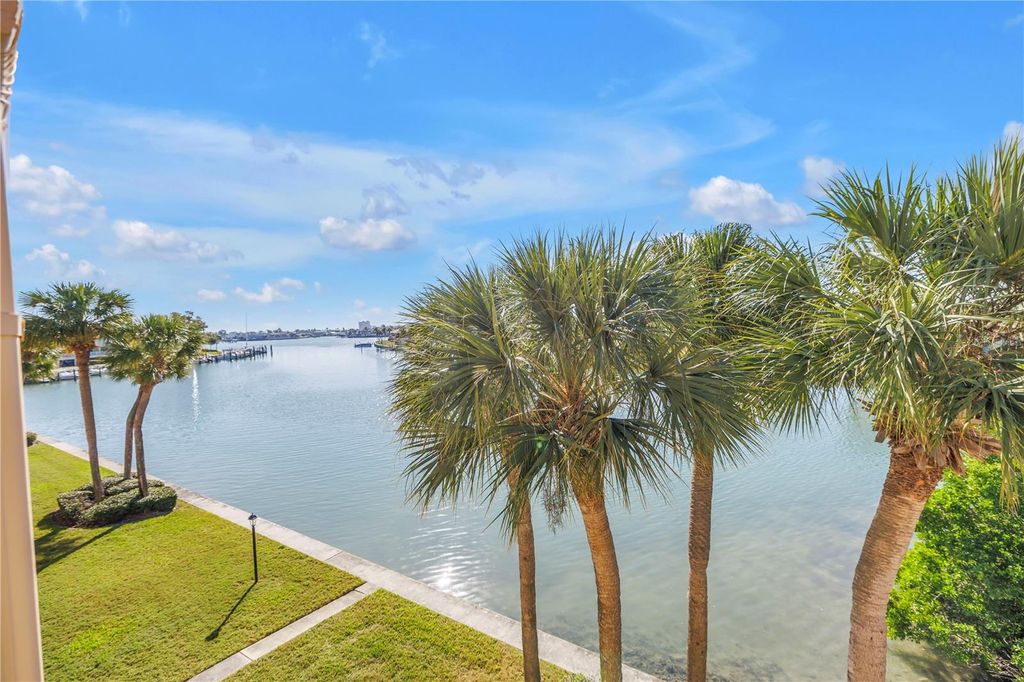 Photo of 419 Haven Point Drive #419, Treasure Island, FL 33706 (MLS # TB8451319)
