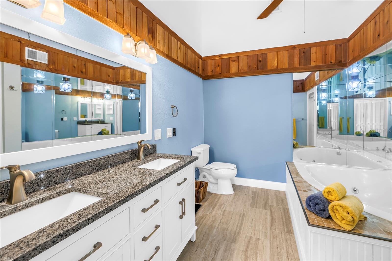 VILLAGE OF PARADISE ISLAND - Residential