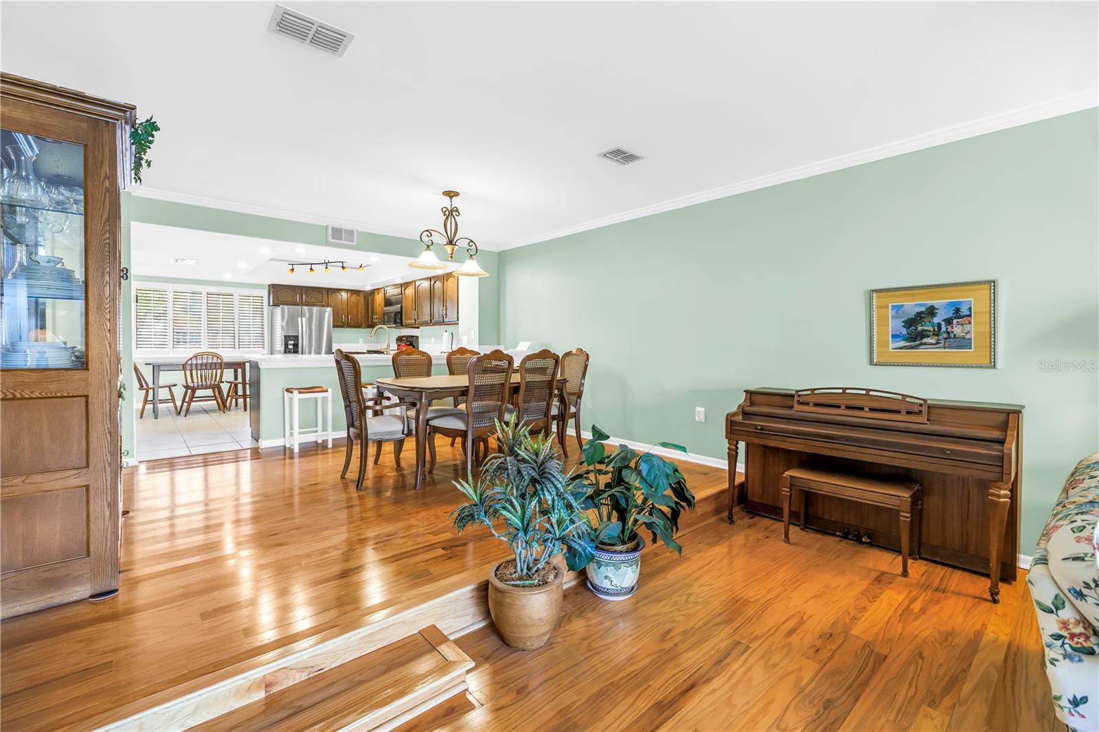 VILLAGE OF PARADISE ISLAND - Residential