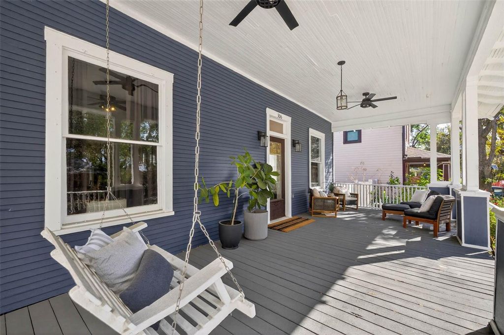 Photo of 306 E Ross Avenue, Tampa, FL 33602 (MLS # TB8480531)